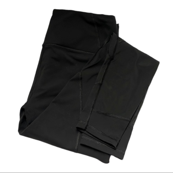 Victoria's Secret Knockout Black Leggings with Pockets - Picture 1 of 17